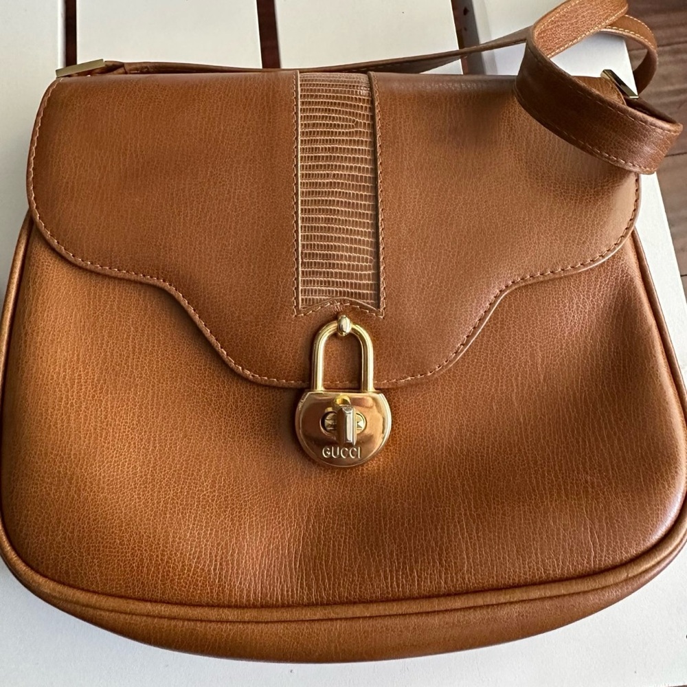 Gucci Tan Leather Interior